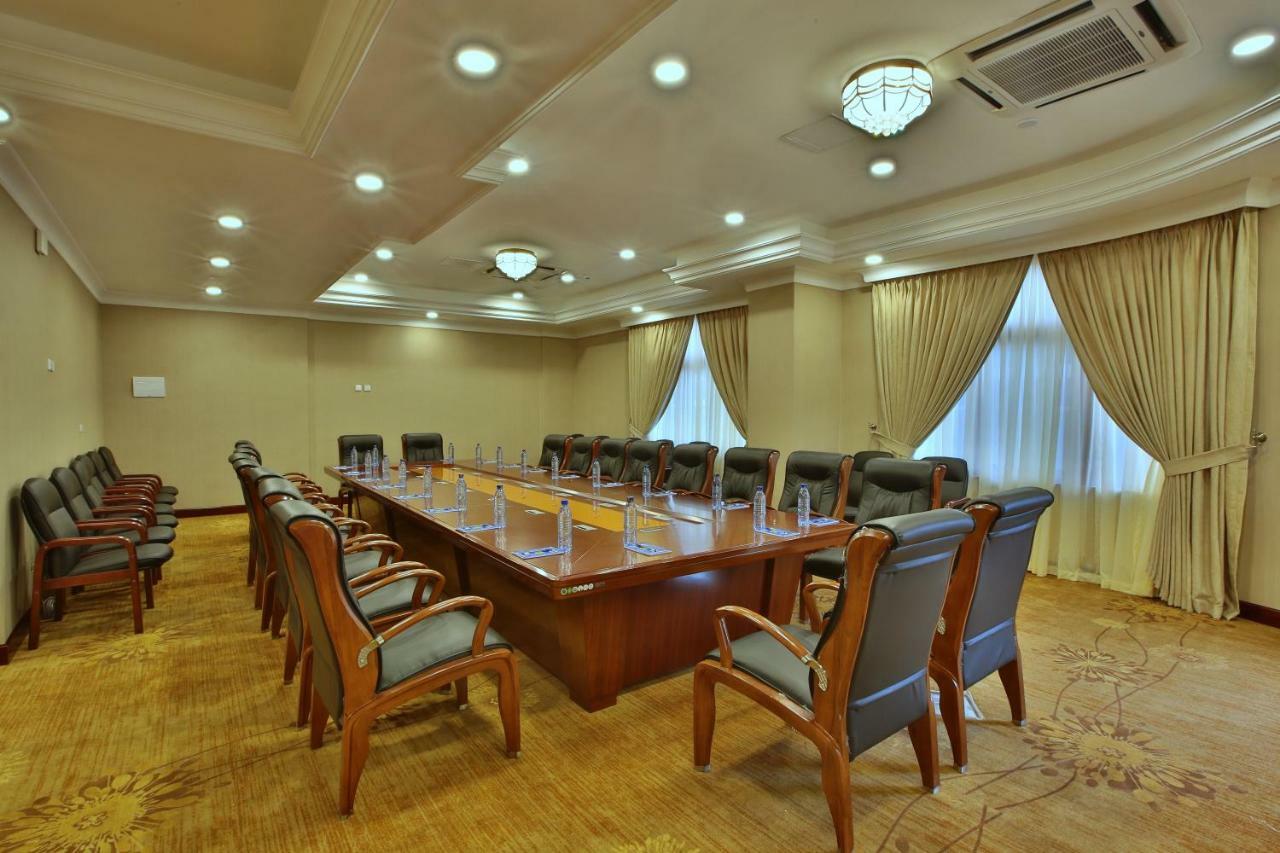 Hotel Sapphire Addis Exterior foto